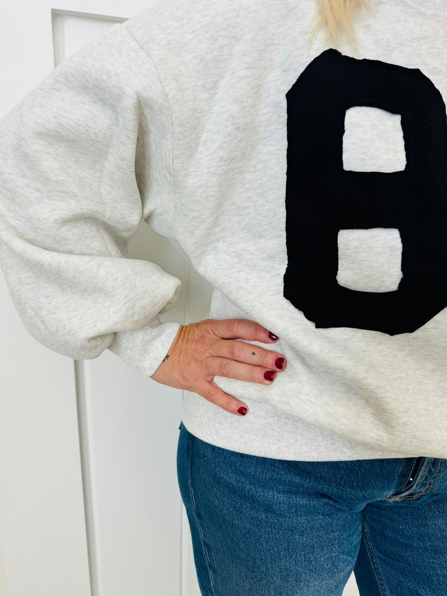 87 Sweatshirt