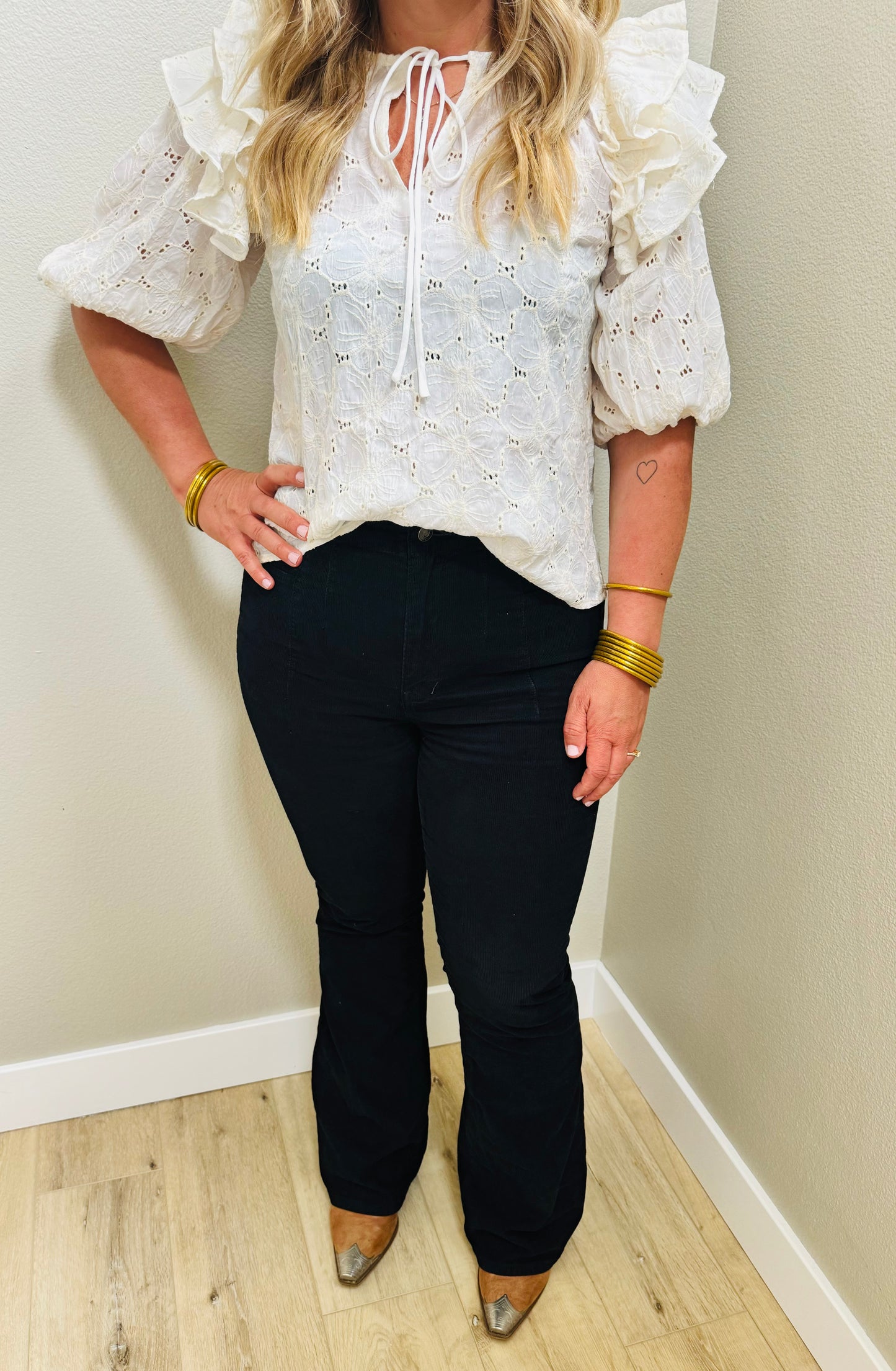 Eyelet Lace Ruffle Shoulder Puff Sleeve Blouse