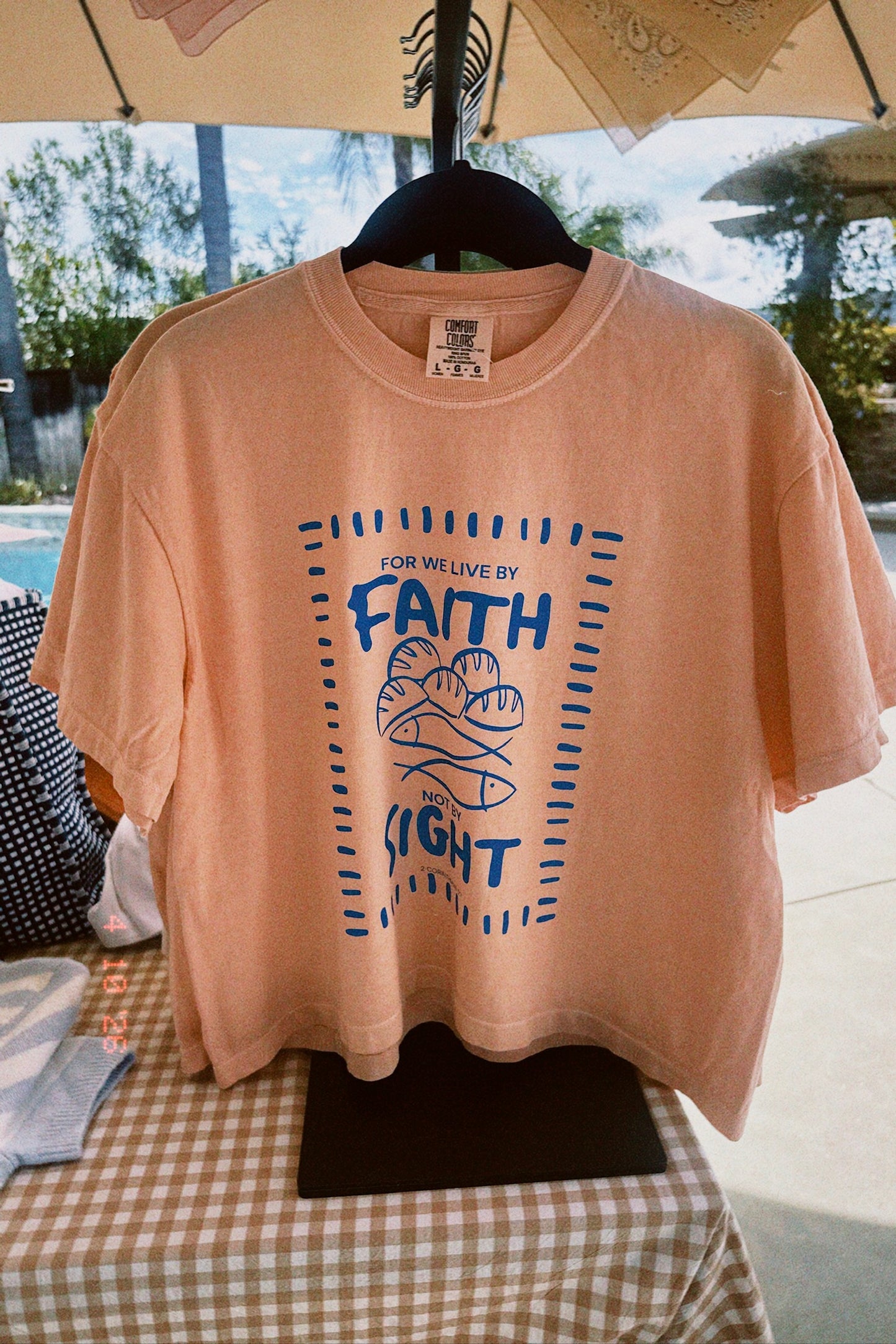 For We Live By Faith Cropped Tee